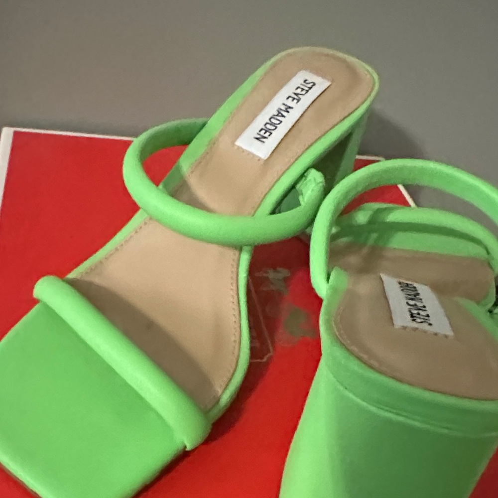 Steve Madden Vibrant Lime Heels